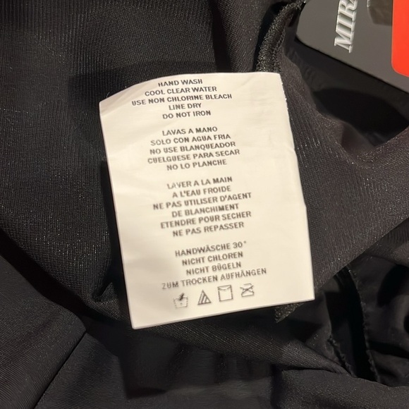 🆕 Miracle Suit Fit & Flair Swim Skirt with Zip Pocket Size 8 Black - Picture 11 of 11